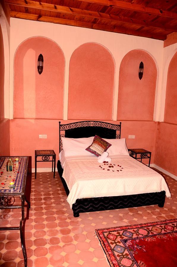 Latifa House Hotel Sbiti Exterior photo