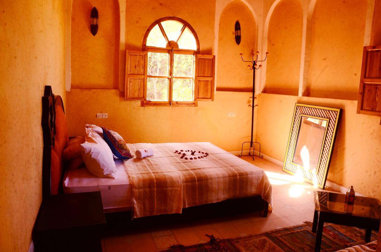 Latifa House Hotel Sbiti Exterior photo