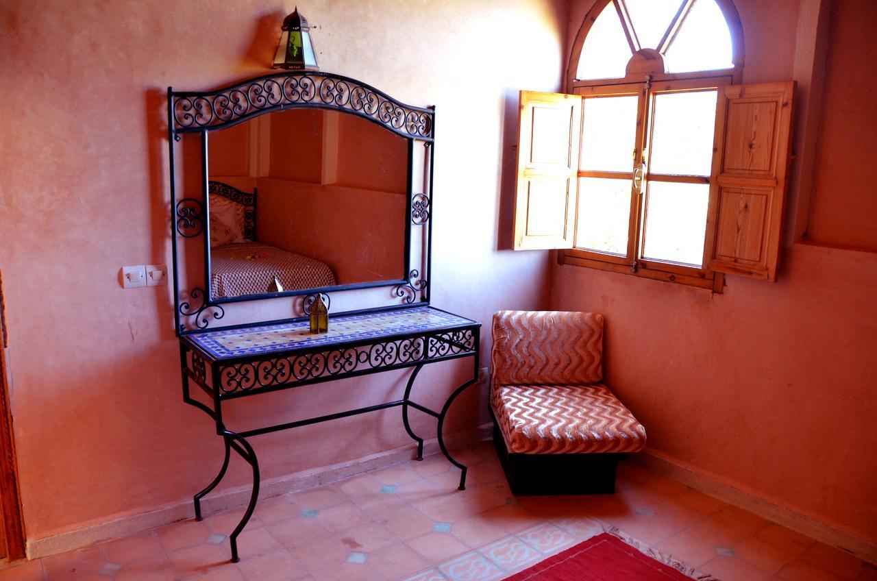 Latifa House Hotel Sbiti Exterior photo