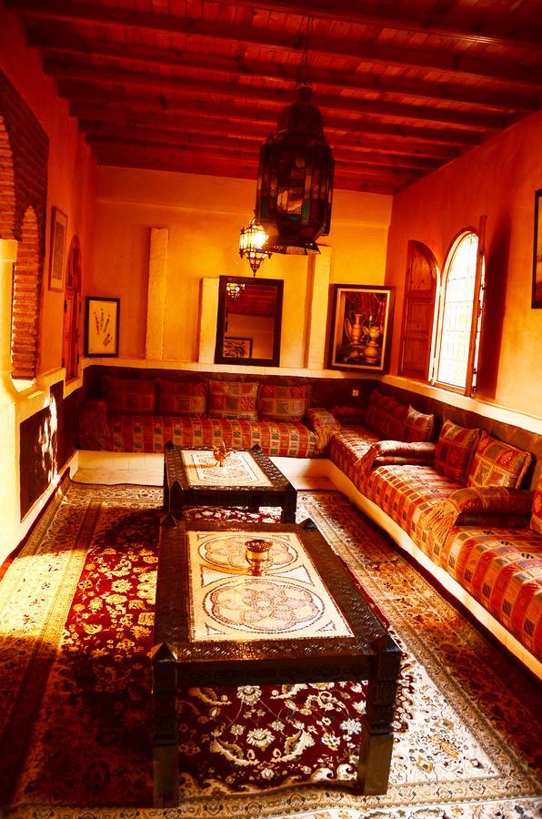 Latifa House Hotel Sbiti Exterior photo