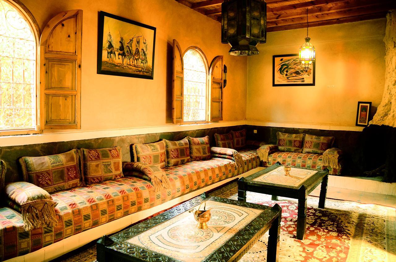 Latifa House Hotel Sbiti Exterior photo