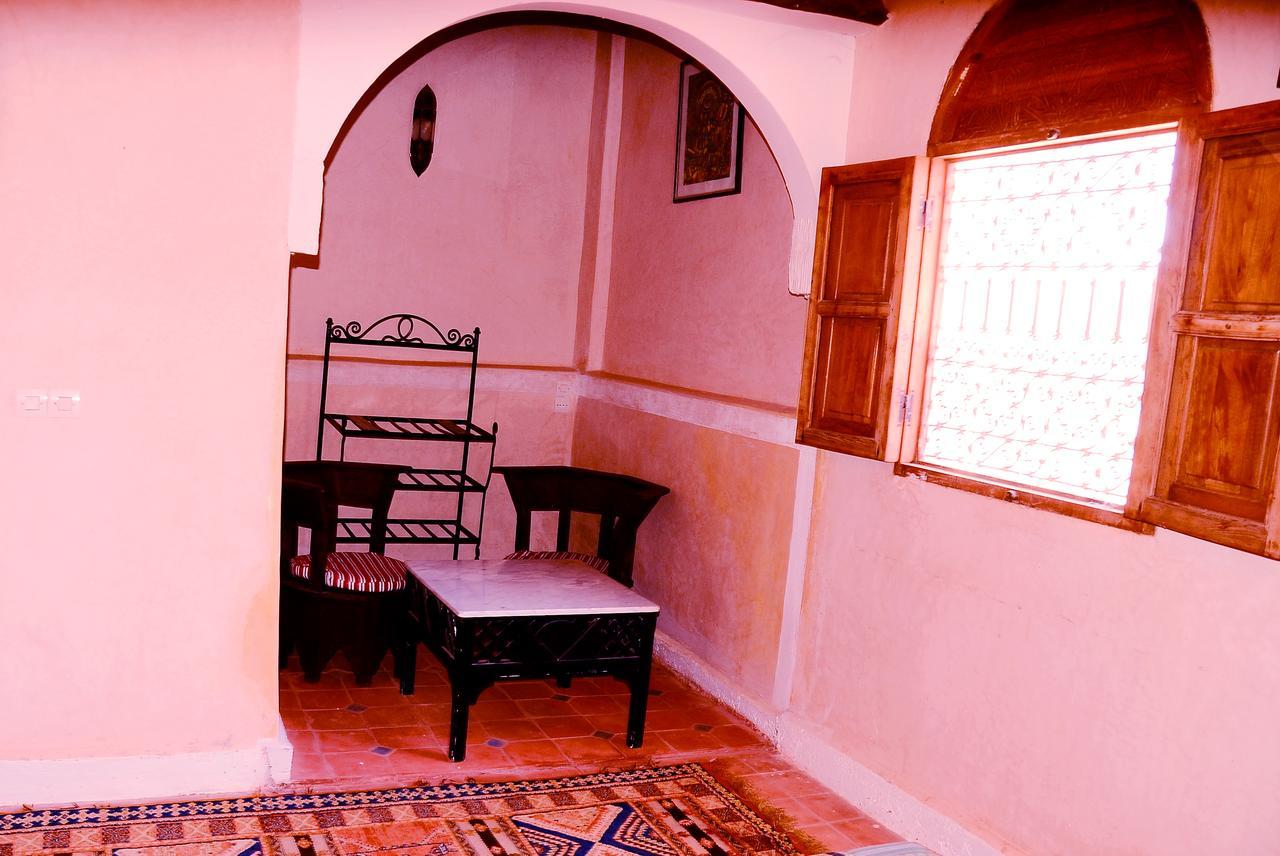 Latifa House Hotel Sbiti Exterior photo