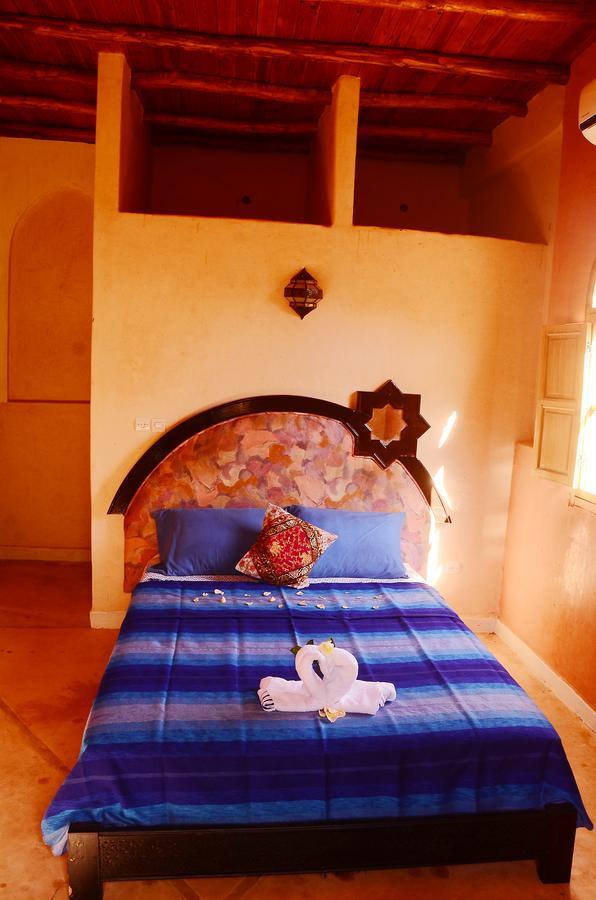Latifa House Hotel Sbiti Exterior photo
